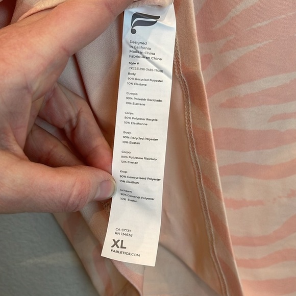 NWT Fabletics Blake Dry-Flex Muscle Tank Size X-Large - Picture 10 of 10